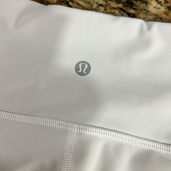 Lululemon Athletica Forget the Sweat Crop Leggings In White Size 6 - Picture 5 of 10